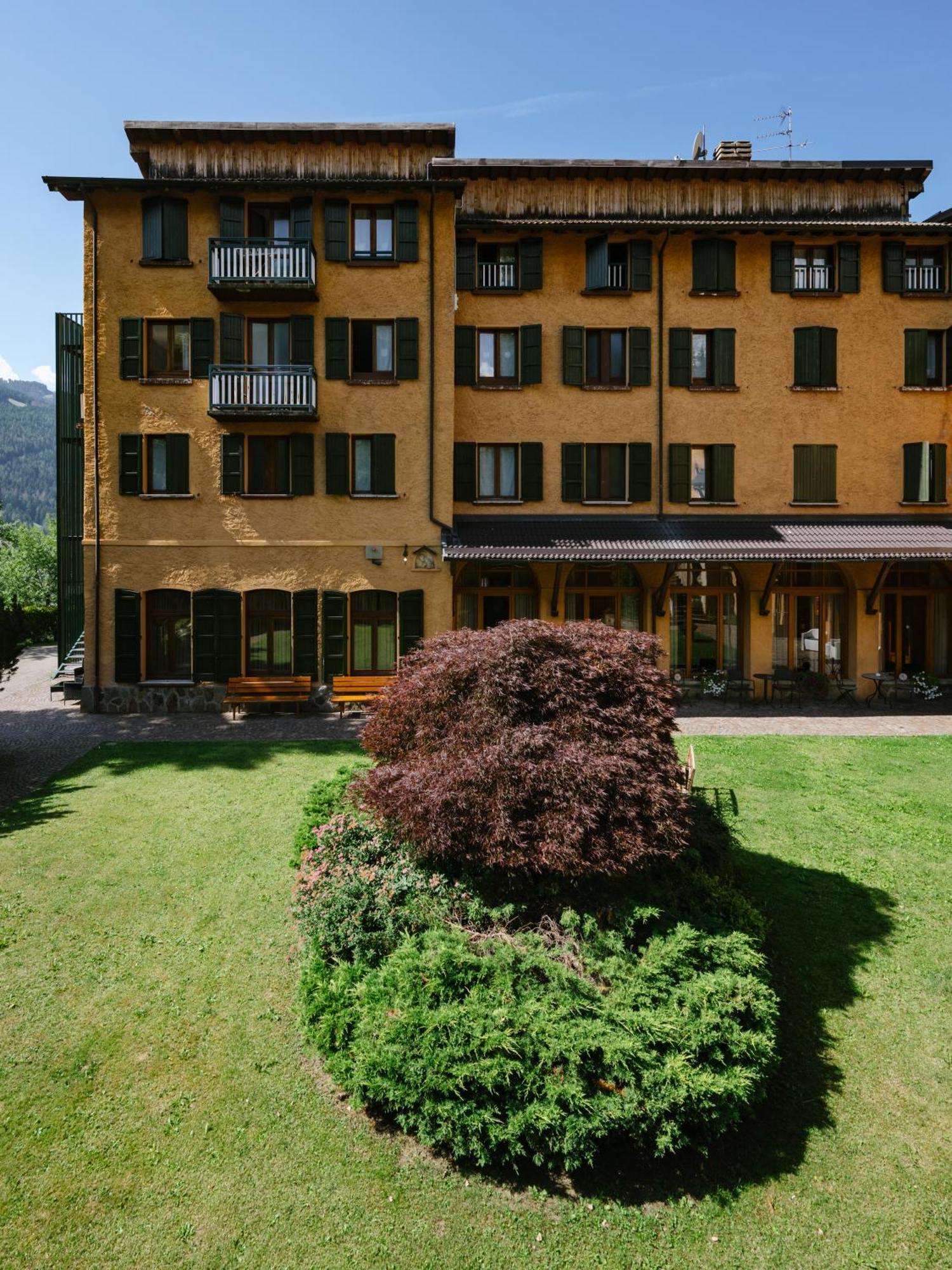 Villa Luzzago Ponte Di Legno Bagian luar foto